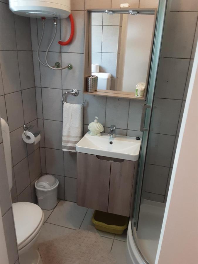 Apartment Vesna Milna  Bagian luar foto